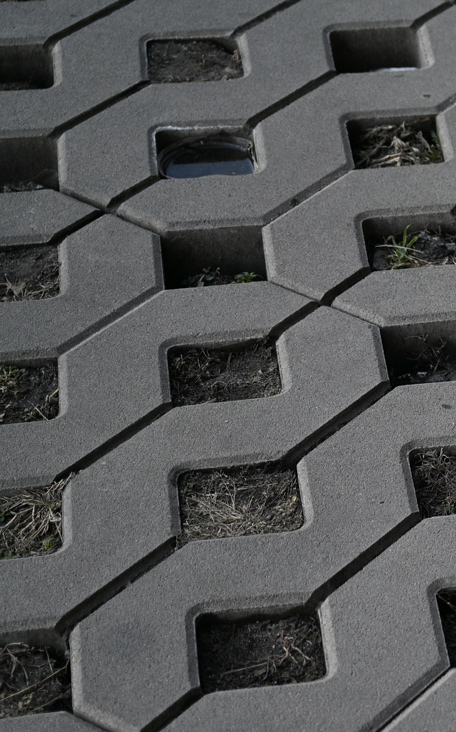 Porous permeable pavement